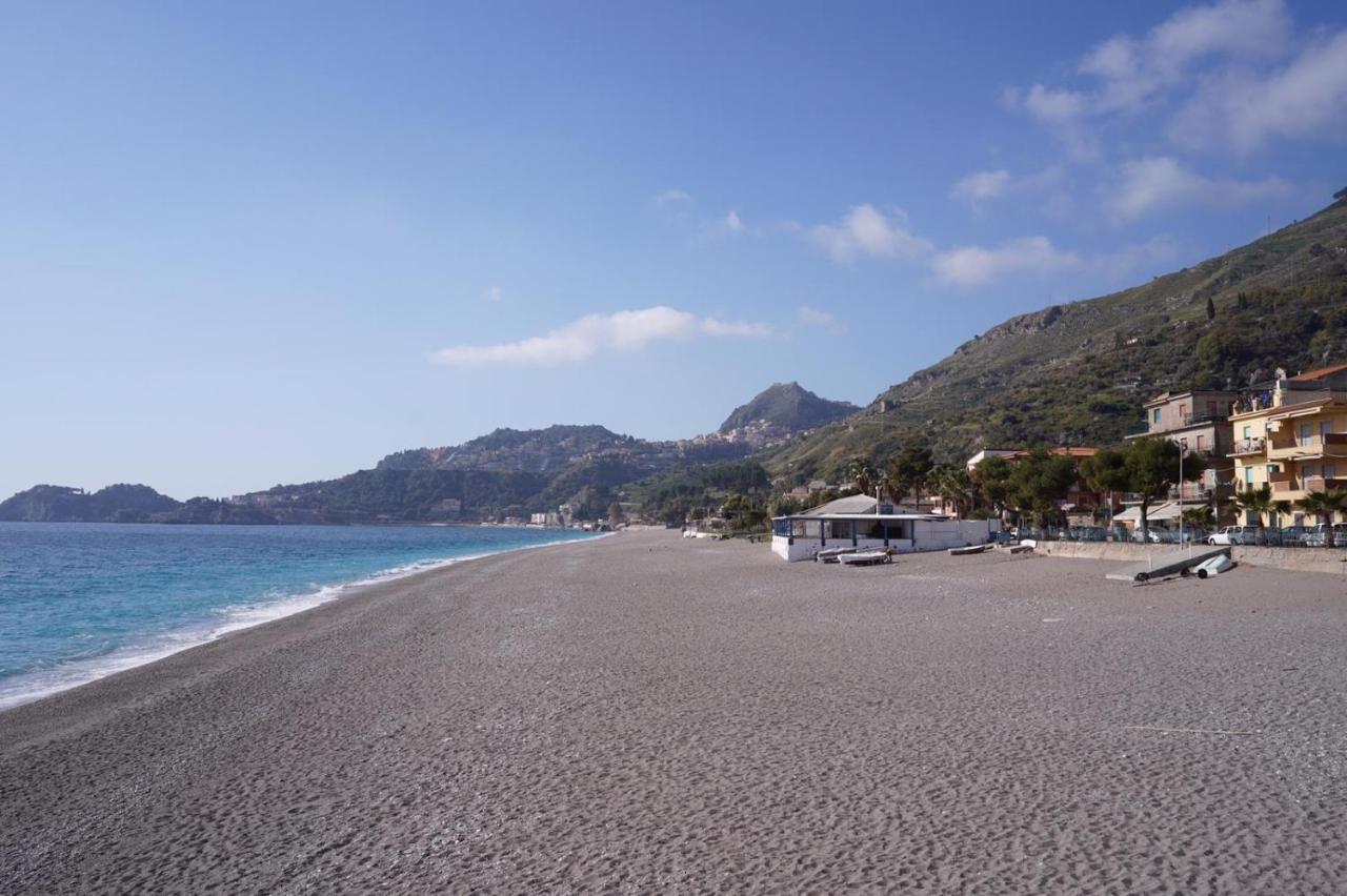 Vacanza Taormina Mare Mazzeo Kültér fotó